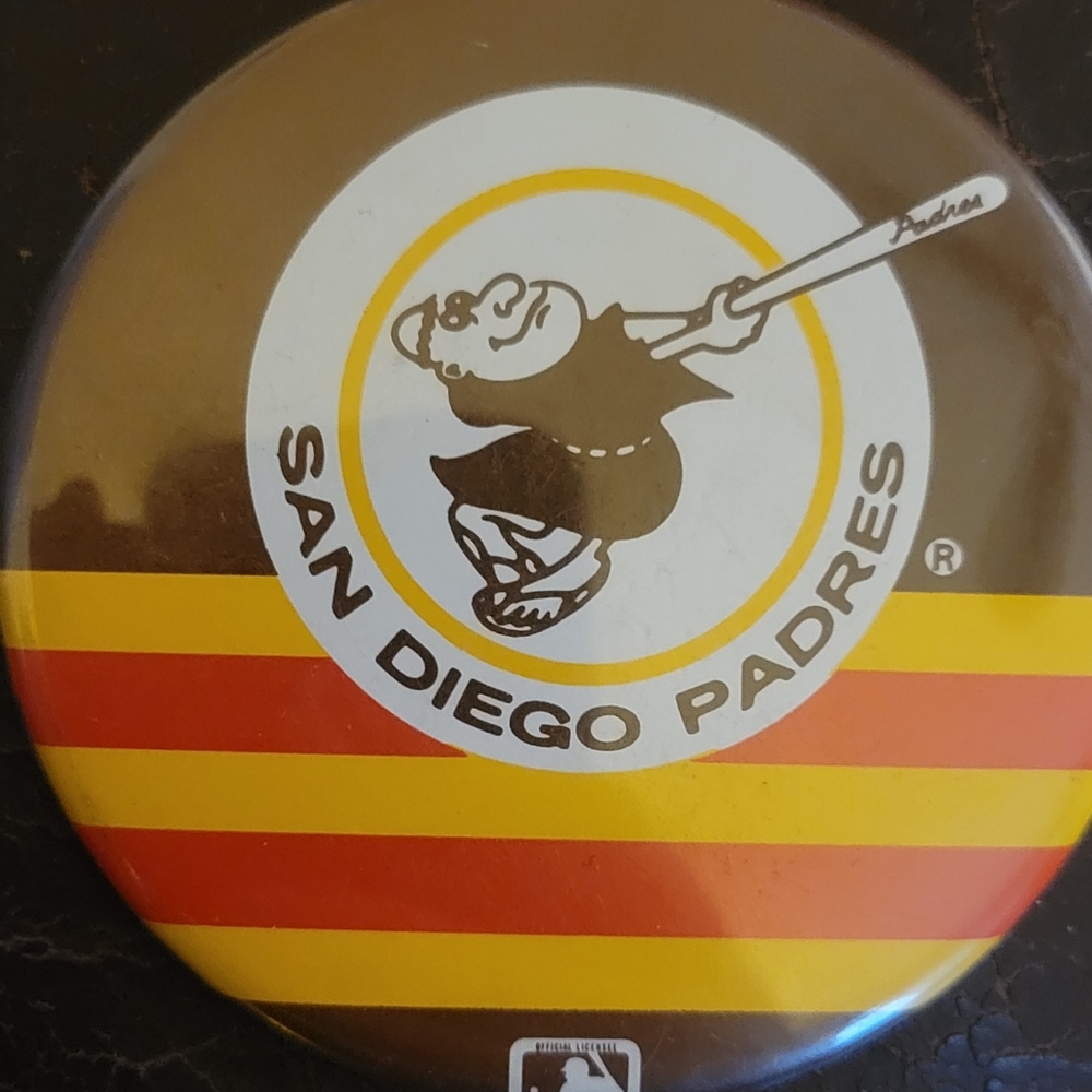 Vintage MLB San Diego Padres Pin
